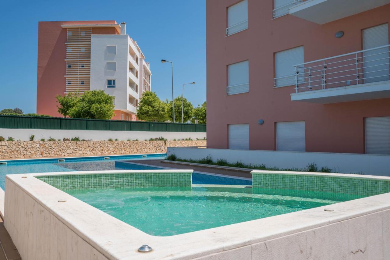 Central Modern 2 Bed Apartment Armação de Pêra Dış mekan fotoğraf